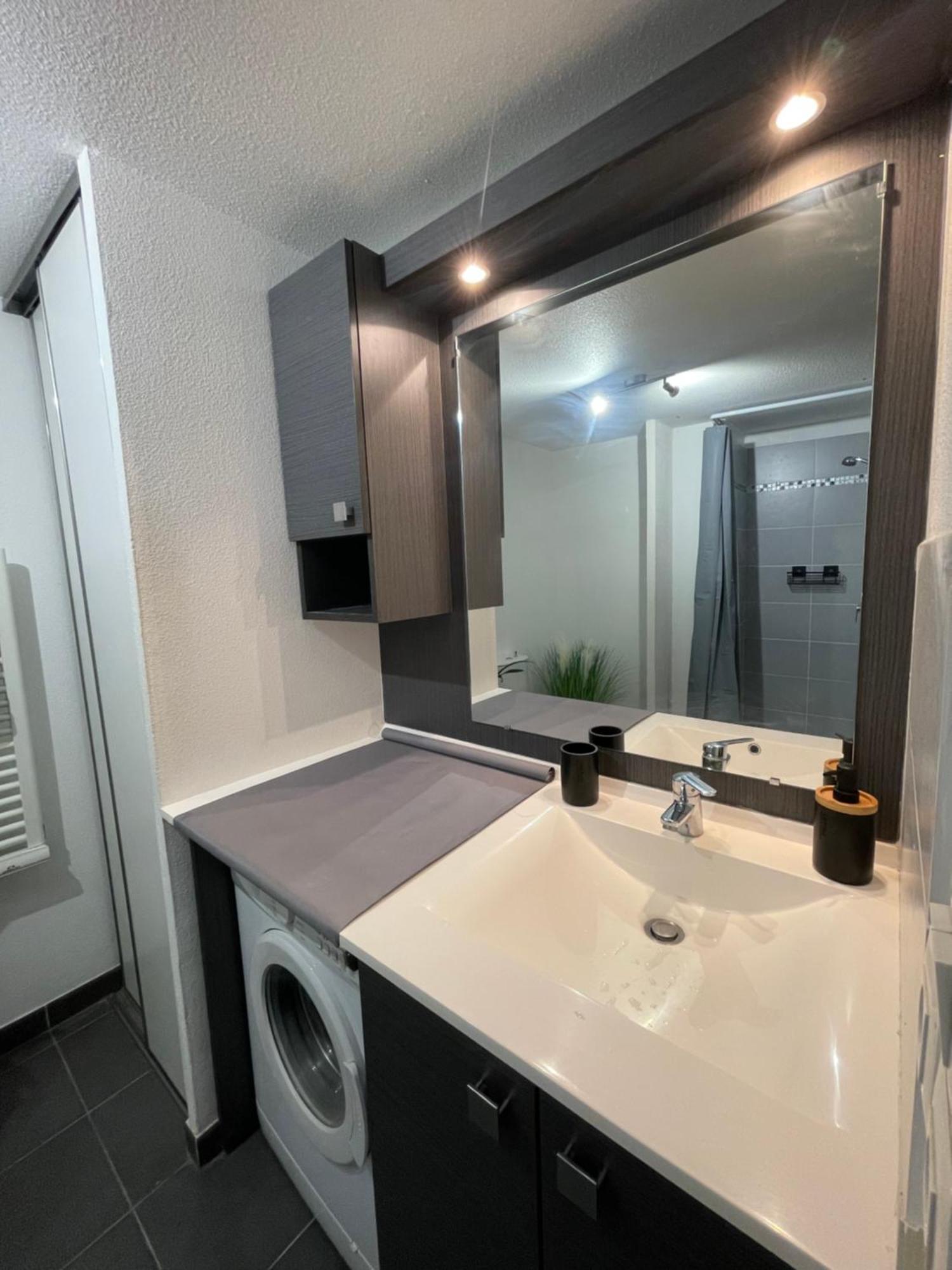Appartement F2 Neuf Mauguio Buitenkant foto